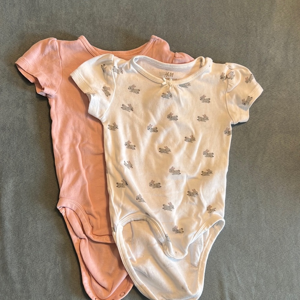 H&M Organic Cotton Onesie